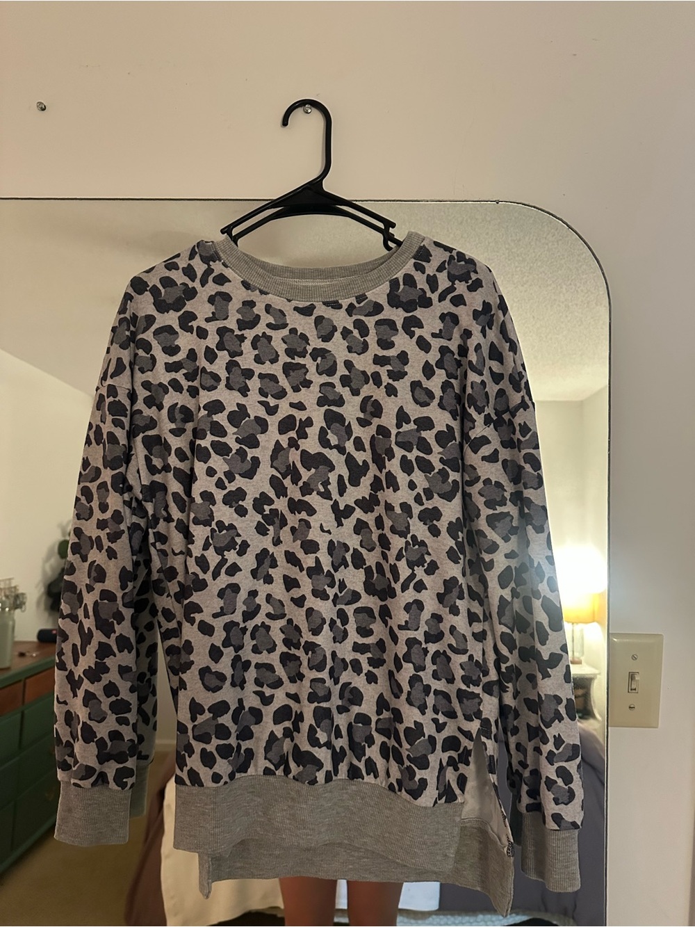 Leopard Print Crewneck Sweatshirt in Light Grey